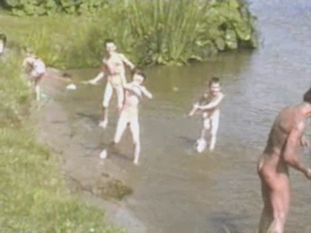 Kosovo 18, asylum seekers (family nudism, young naturism, naked boys, naked girls)