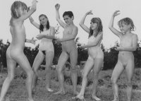 Family naturism retro photo album (1 of 5)  (family nudism, family naturism, young naturism, naked boys, naked girls)