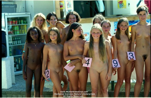 JUNIOR BEAUTY CONTEST (family nudism, family naturism, young naturism, naked girls)
