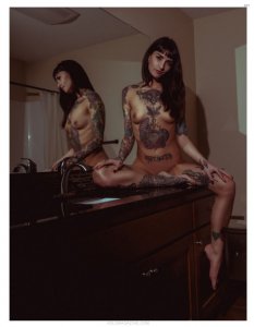VOLO (Nude Art Magazine) #1 - 2018 - 260 Pages Of Art