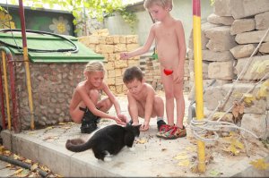 Cozy Backyard Cookout 2015 (family nudism, family naturism, young naturism, naked boys, naked girls)