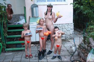 Cozy Backyard Cookout 2015 (family nudism, family naturism, young naturism, naked boys, naked girls)
