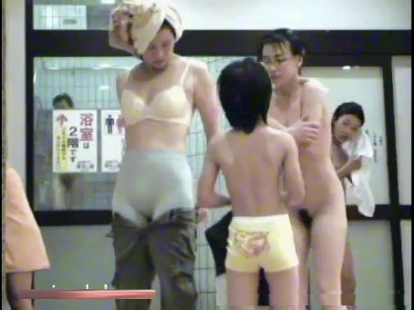 Japanese teen voyeur 91 (family nudism, family naturism, young naturism, naked girls)